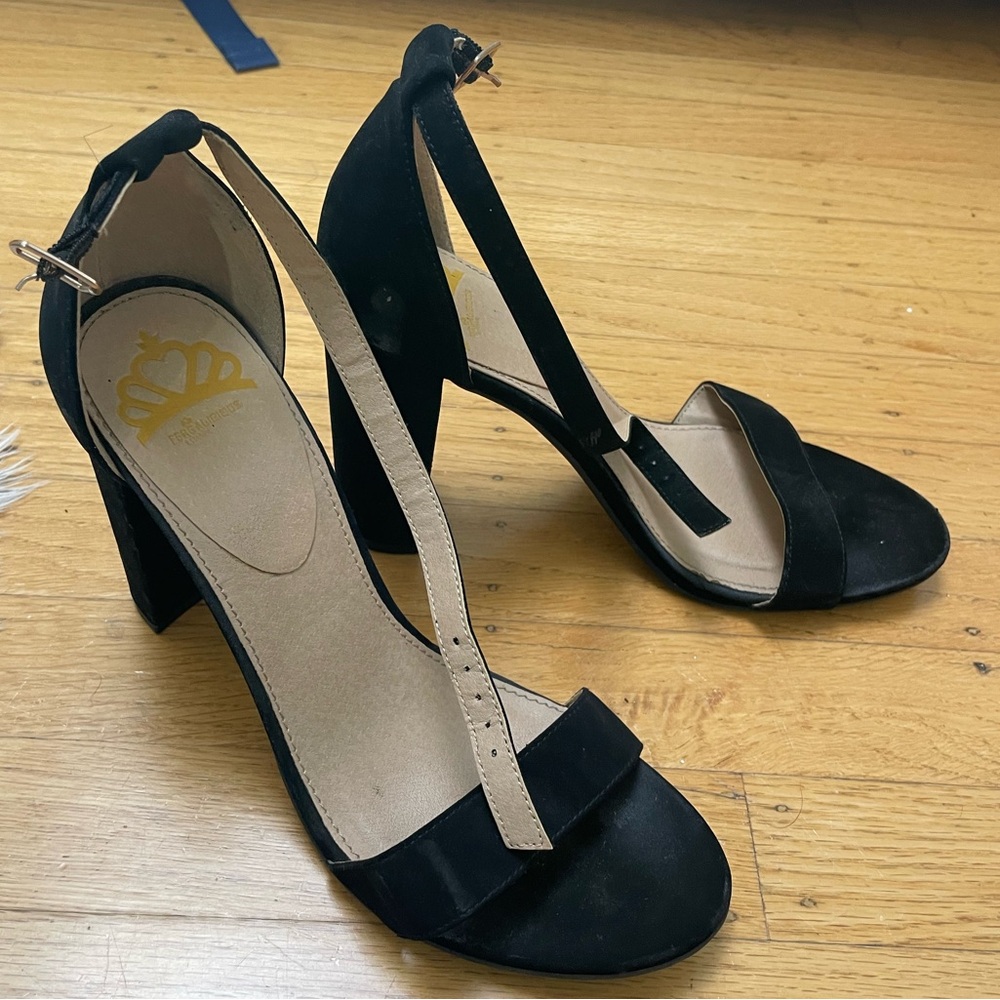 Elegant Black Heels